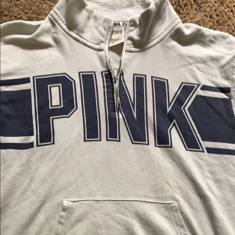 Sweatshirt with quarter zip